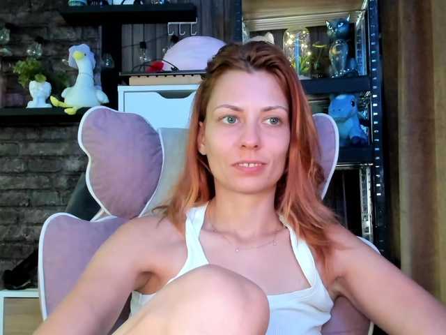 karo131324 live cam on BongaCams