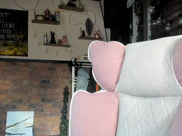 karo131324 live cam preview