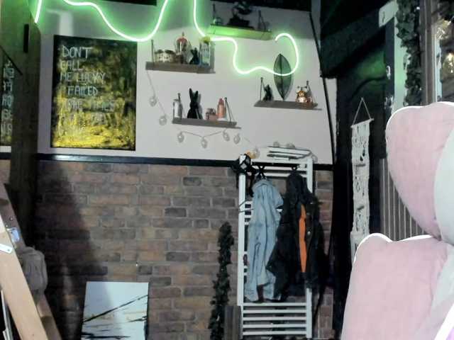 karo131324 live cam preview