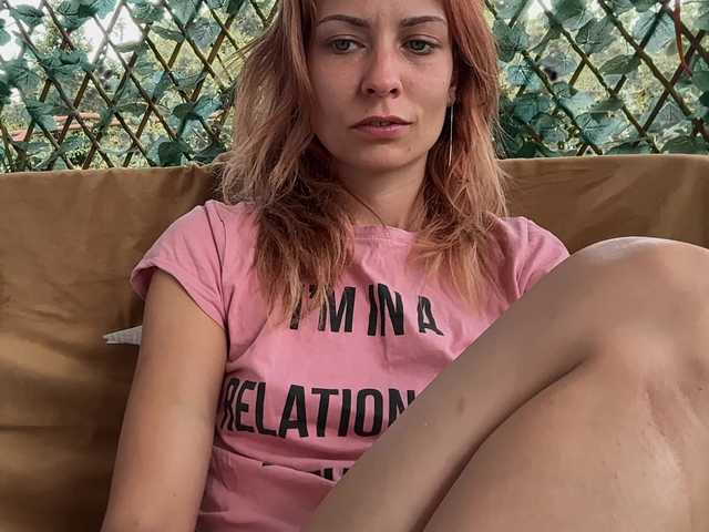 karo131324 live cam on BongaCams