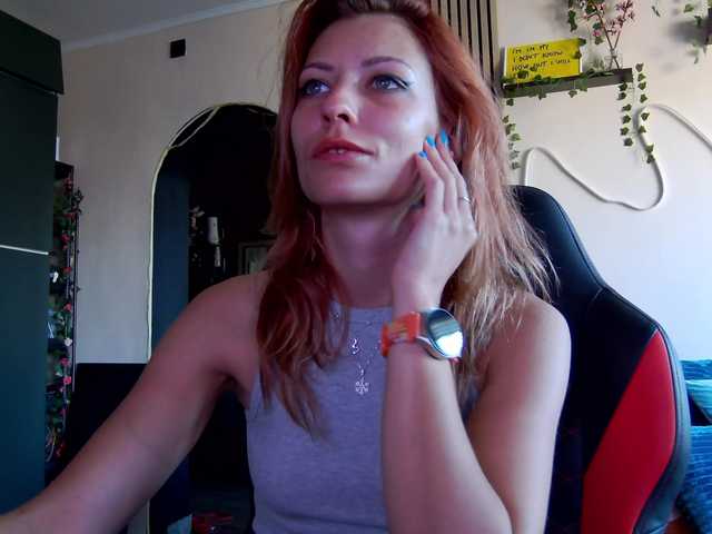 karo131324 live cam on BongaCams