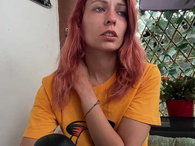 karo131324 live cam on BongaCams