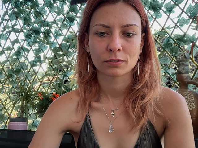 karo131324 live cam on BongaCams