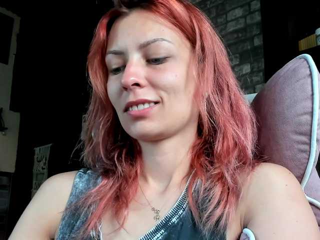 karo131324 live cam on BongaCams