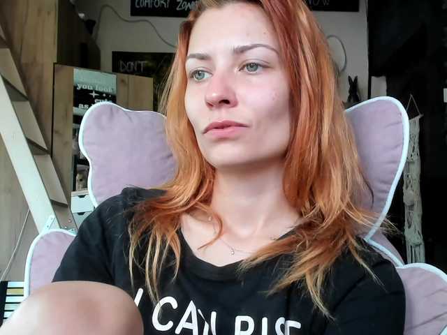 karo131324 live cam on BongaCams