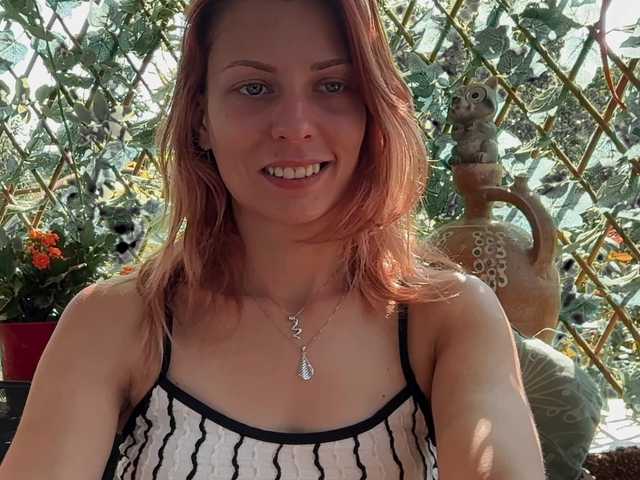 karo131324 live cam on BongaCams