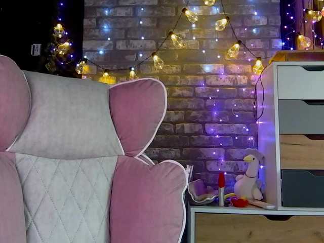 karo131324 live cam on BongaCams