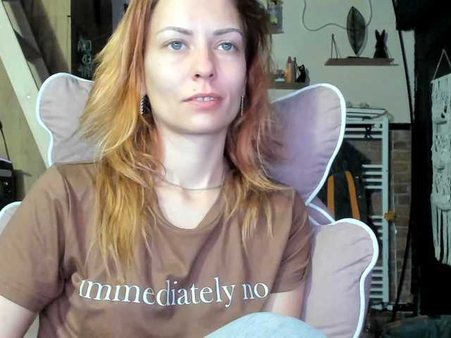 karo131324 live cam on BongaCams