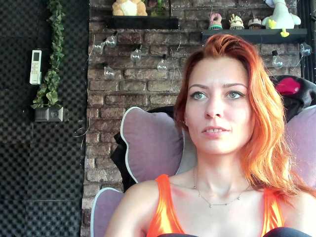 karo131324 live cam on BongaCams