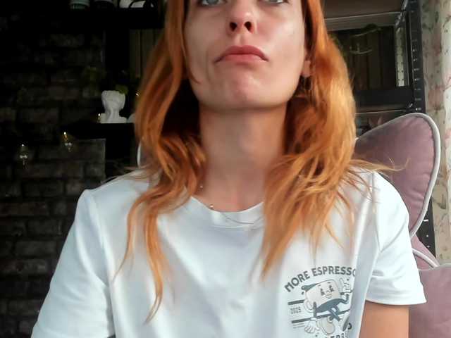 karo131324 live cam on BongaCams