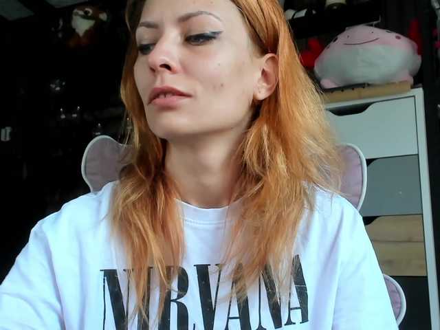 karo131324 live cam on BongaCams