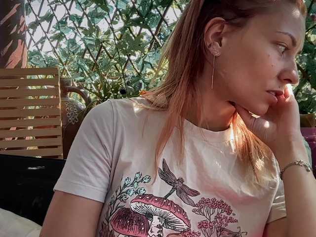 karo131324 live cam on BongaCams