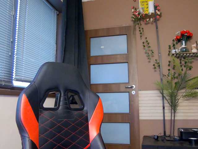 karo131324 webcam model