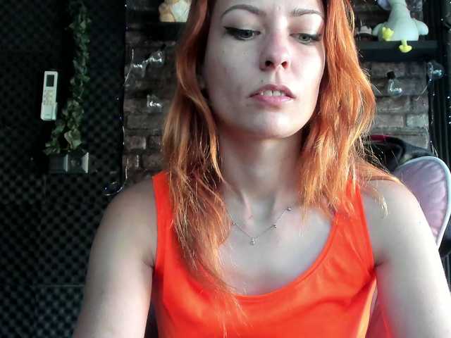karo131324 live cam on BongaCams