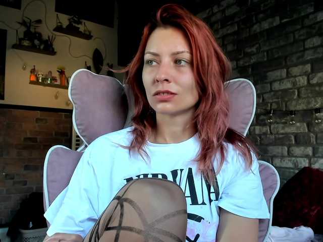 karo131324 live cam on BongaCams