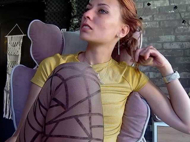 karo131324 live cam on BongaCams
