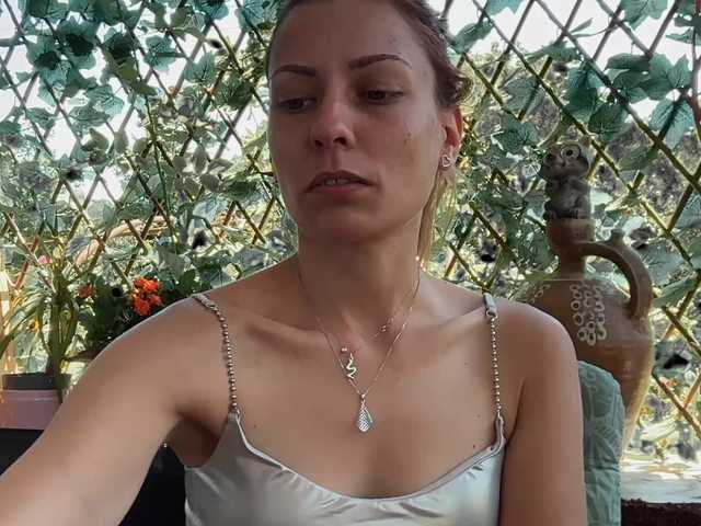 karo131324 live cam on BongaCams