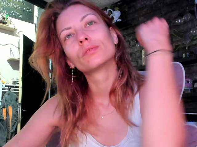 karo131324 live cam on BongaCams