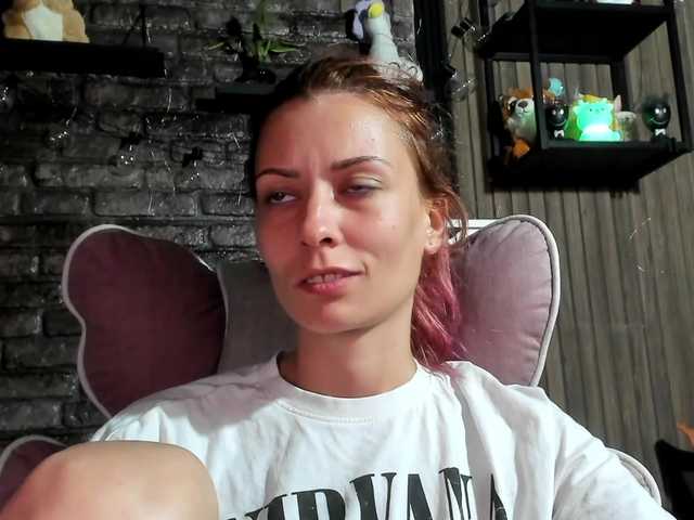 karo131324 live cam on BongaCams