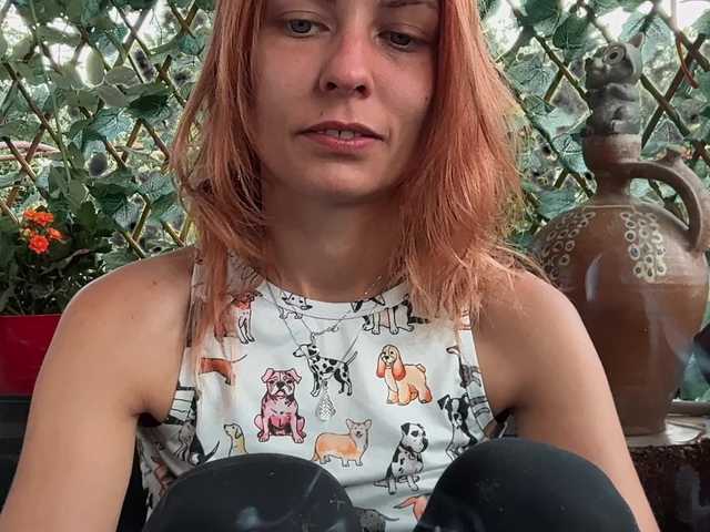 karo131324 live cam on BongaCams