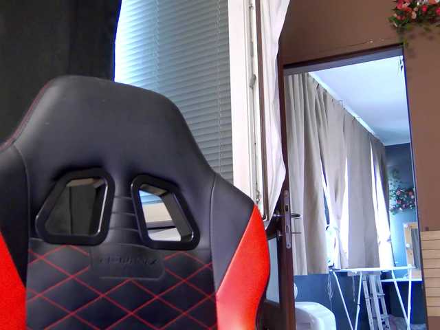 karo131324 live webcam show