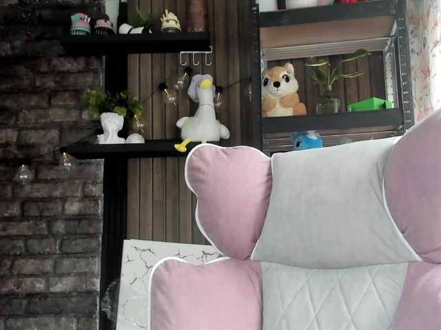 karo131324 live cam on BongaCams