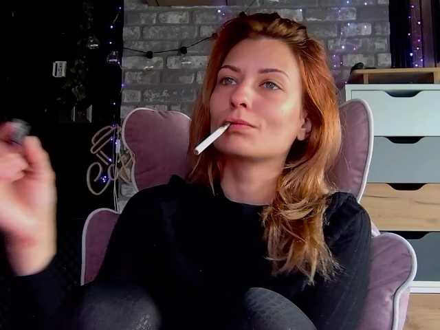 karo131324 live webcam show
