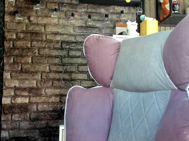 karo131324 live cam on BongaCams