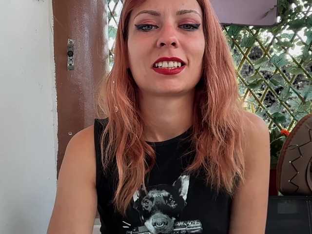 karo131324 live cam on BongaCams