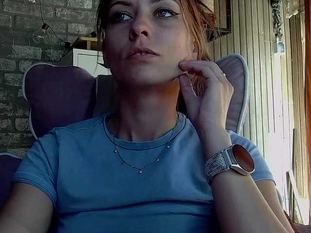 karo131324 live cam on BongaCams