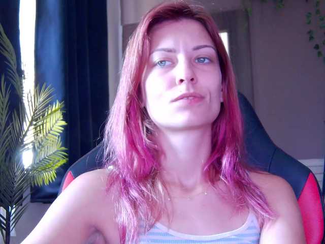 karo131324 live webcam show