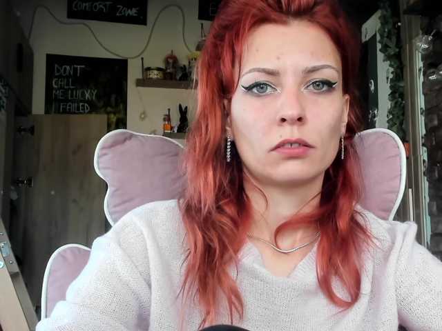 karo131324 live cam on BongaCams
