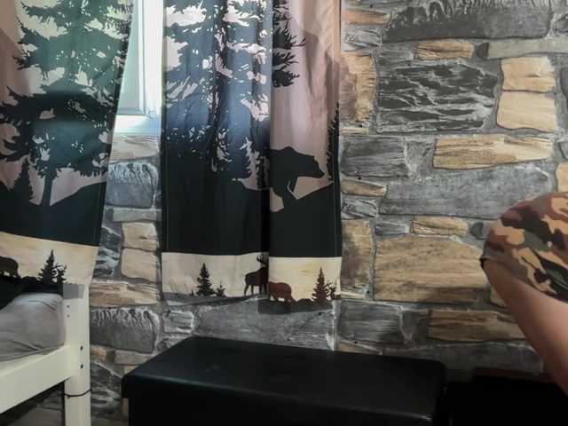 karo131324 live cam on BongaCams