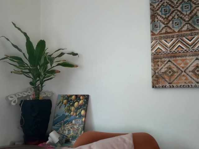 karo131324 live cam on BongaCams