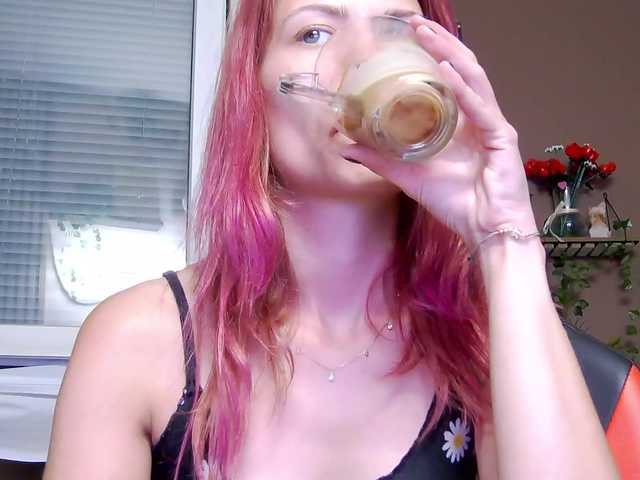 karo131324 live webcam show