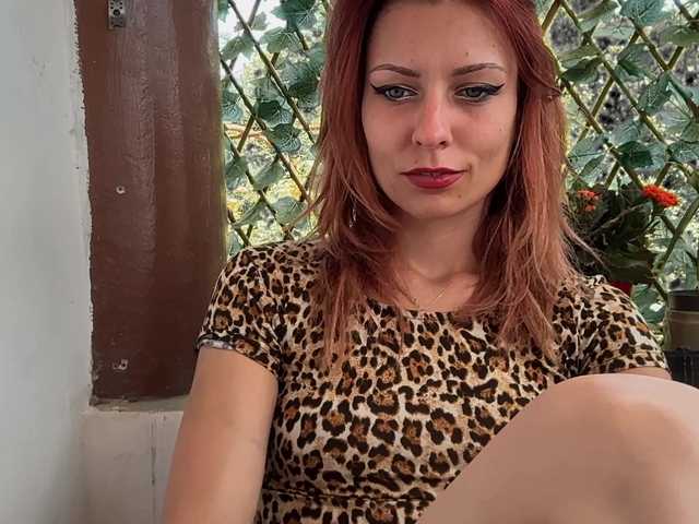 karo131324 live cam on BongaCams