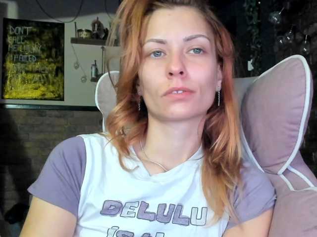 karo131324, live now on BongaCams