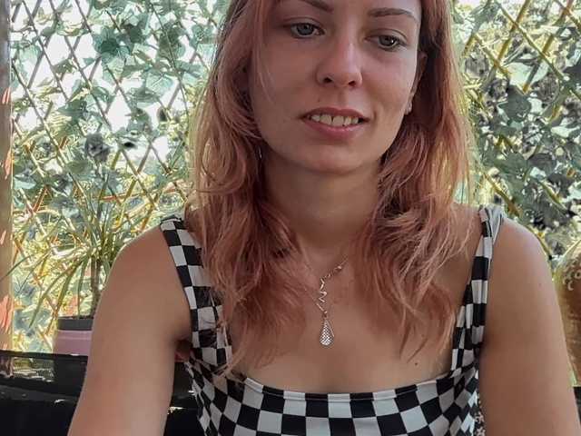 karo131324 live cam on BongaCams