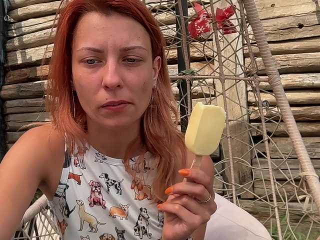 karo131324 live cam on BongaCams