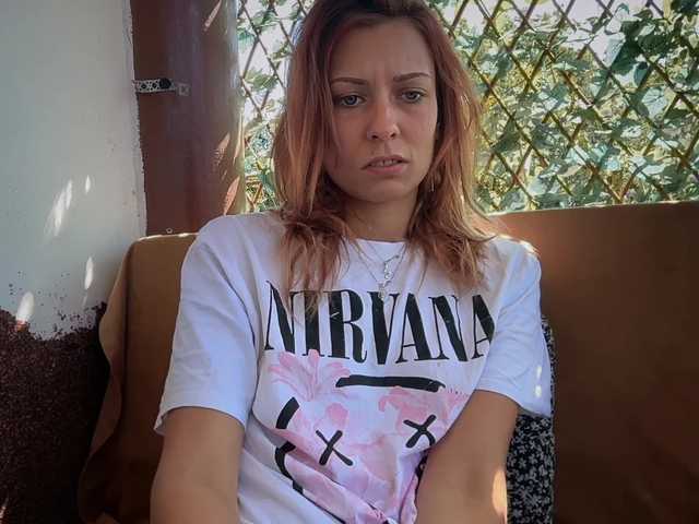 karo131324 live cam on BongaCams