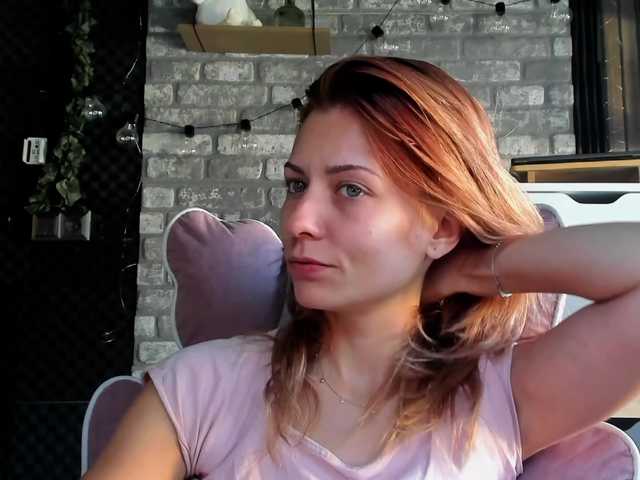 karo131324 live webcam show
