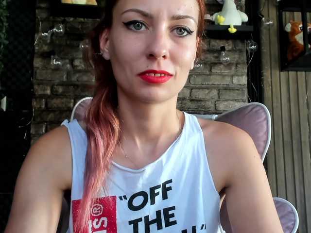 karo131324 live cam on BongaCams