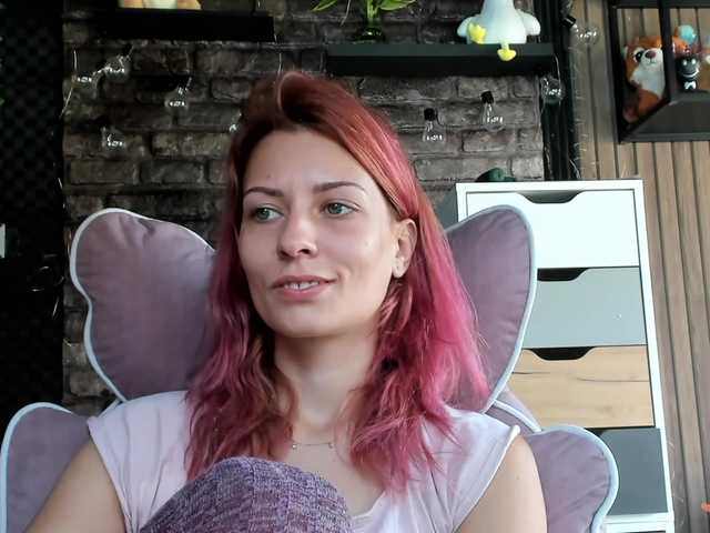 karo131324 live cam on BongaCams