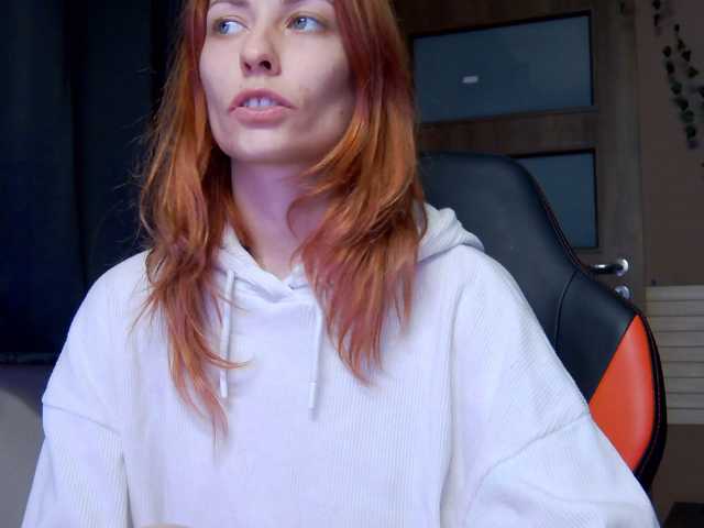 karo131324 live cam on BongaCams