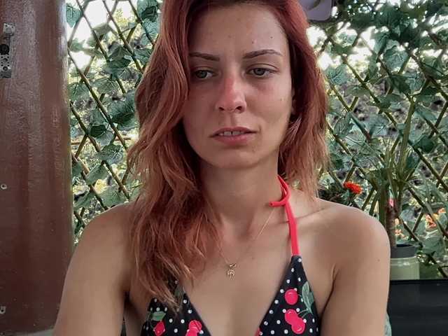 karo131324 live cam on BongaCams