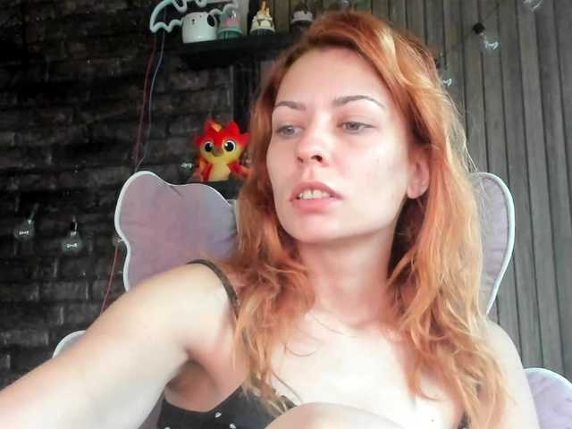 karo131324 live cam on BongaCams