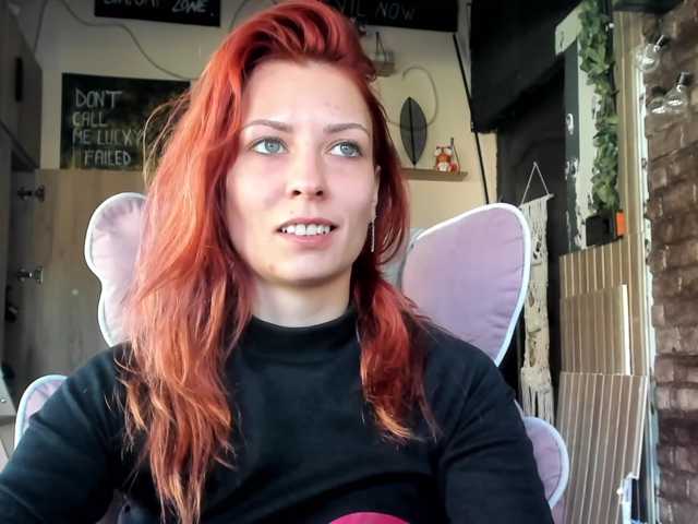 karo131324 live cam on BongaCams