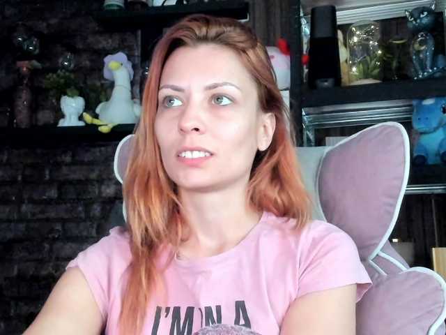 karo131324 live cam on BongaCams