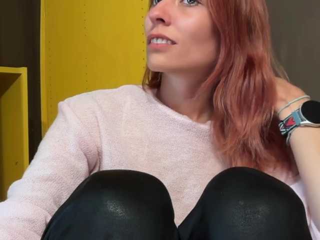 karo131324 live cam on BongaCams