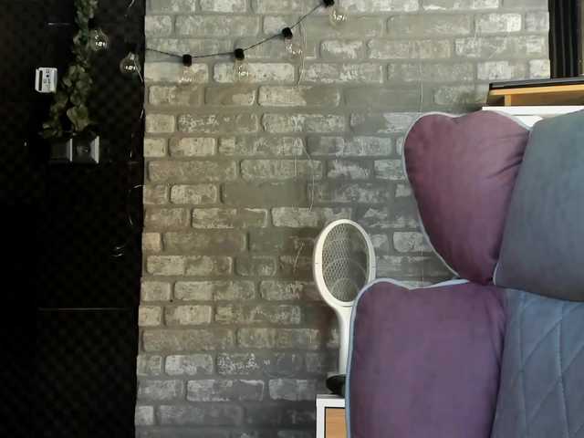 karo131324 Live Cam on BongaCams
